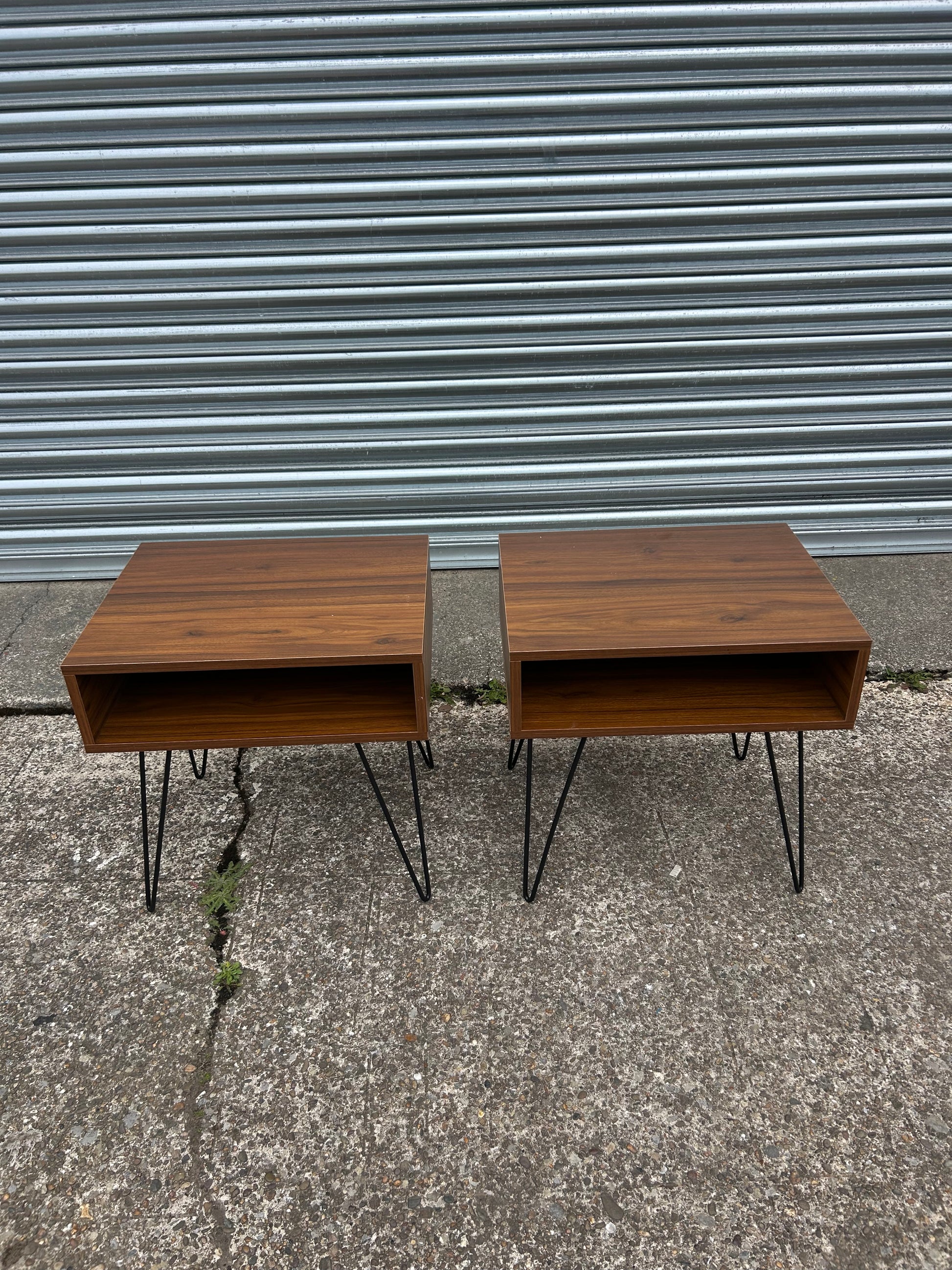 2x Side Tables