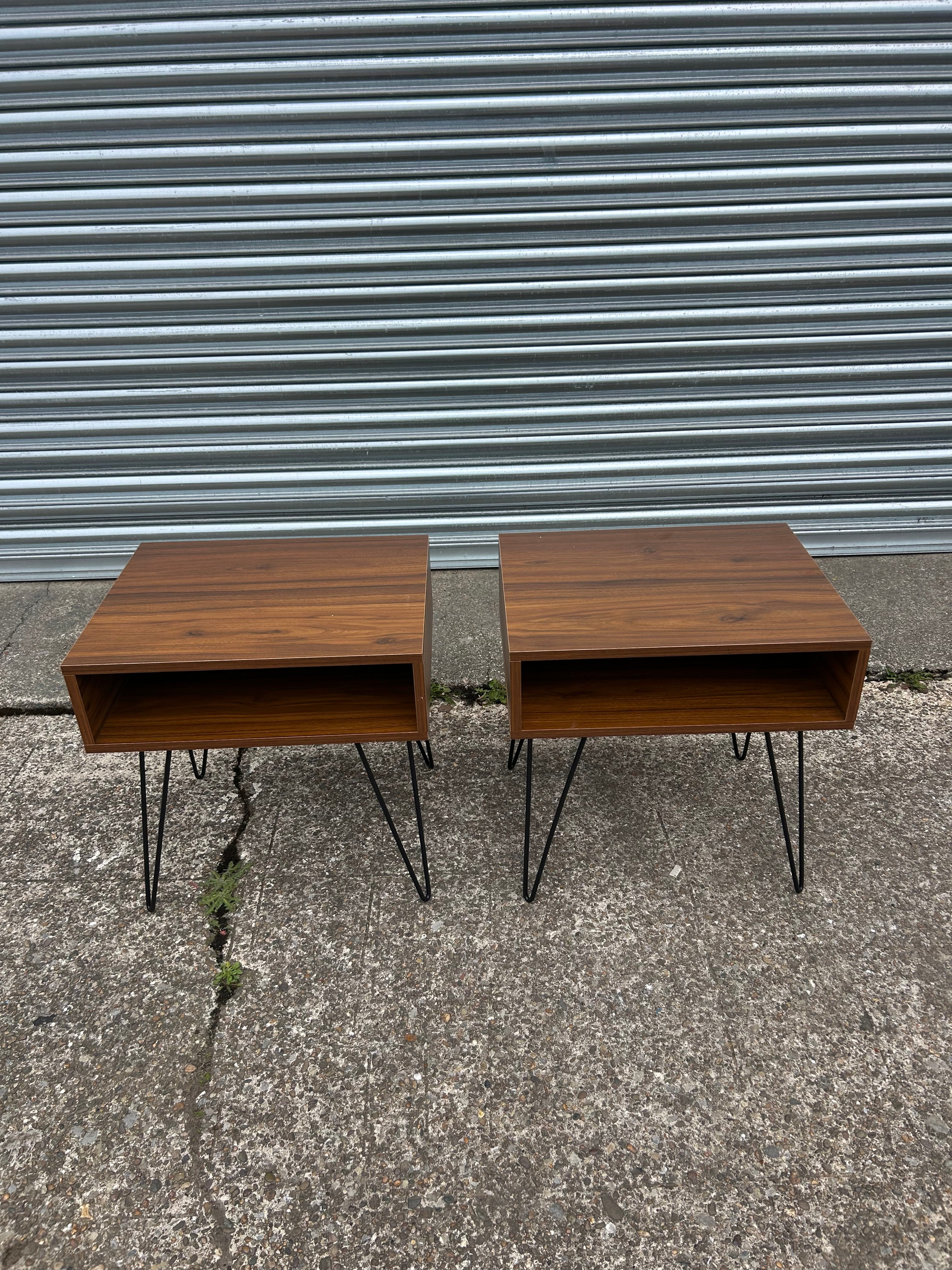 2x Side Tables