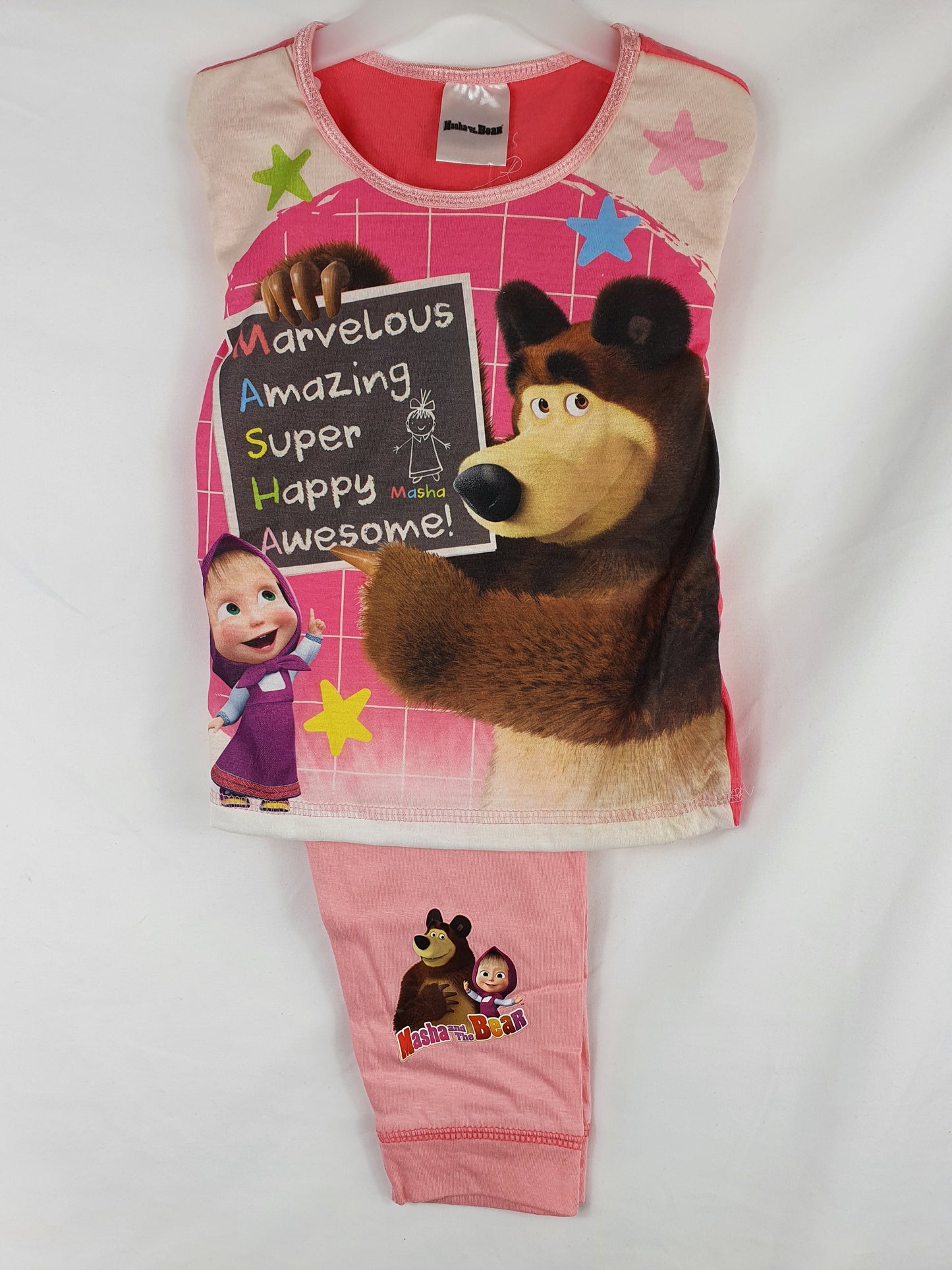 P448 MASHA AND THE BEAR